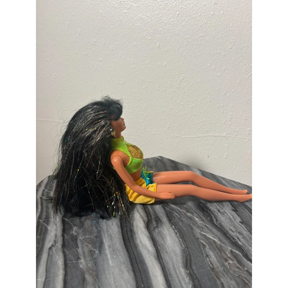Vintage 1986 Mattel Barbie Doll Black Tinsel Hair Neon Green Gold Crop‎ Top 80s